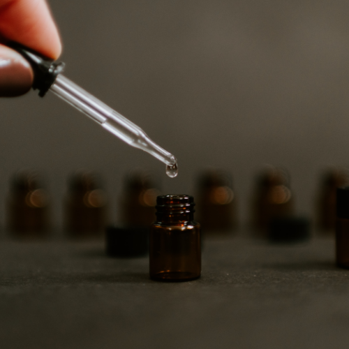 Óleos Essenciais: benefícios, como usar e aromaterapia no dia a dia